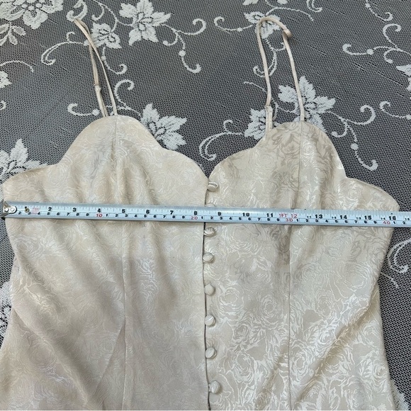 Vintage Victoria’s Secret Gold Label Satin Slip Sz Medium - Picture 8 of 11